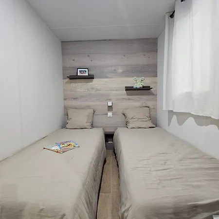 Oasis Bora Bora 4 Personnes Camping *