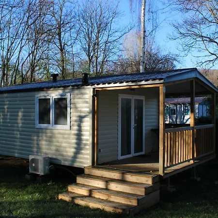 Camping Oasis Bora Bora 4 Personnes *